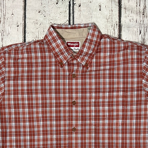 Wrangler Cowboy Rockabilly Wrinkle Resist Plaid Short Sleeve Mens Button Down - Picture 2 of 6